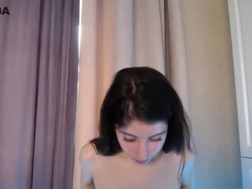 webcam girl kate_lewis live cam image #2861697