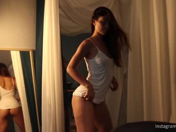 webcam girl tifalock_ live cam image #1278191