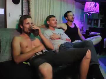 webcam man hollandhousestudios live cam image #1950266