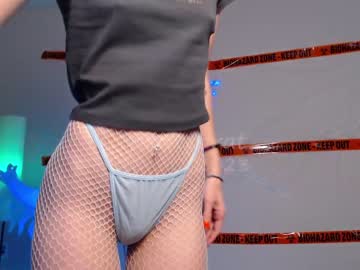 webcam girl petitebrat live cam image #5630247