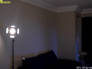 webcam girl lucydelovely live cam image #6328553