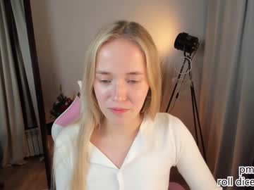 webcam girl a_m_e_l_i_a live cam image #6083064