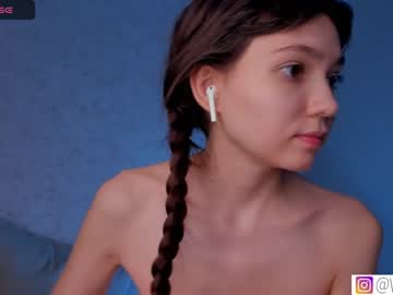 webcam girl bzzzme live cam image #6408700