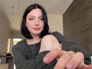 webcam tranny evelynforever live cam image #4833340