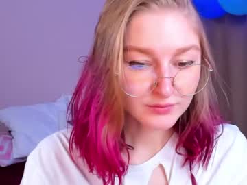 webcam girl lanadelmaar live cam image #3631285