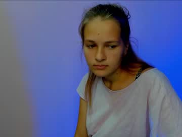 webcam girl dina__di live cam image #2620380