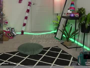 webcam girl petitebrat live cam image #6009358