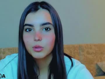 webcam girl nika_la live cam image #1170173