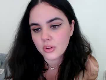 webcam girl gia_is_horny live cam image #5849844