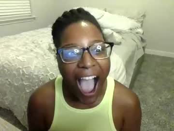 webcam girl cocostreet live cam image #3627668