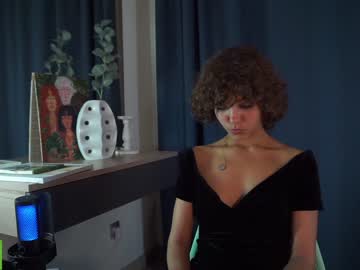 webcam girl lenaelisabeth live cam image #6242192