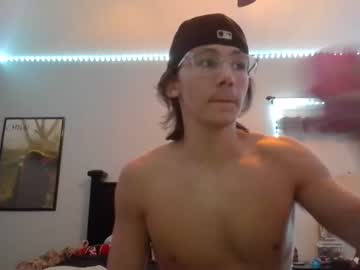 webcam man sticky_soc live cam image #6158014
