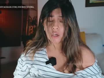 webcam girl isabeyferrec live cam image #6879981