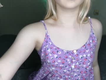webcam couple cherry_moonn live cam image #2142688