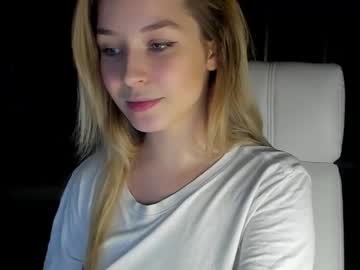 webcam girl sun_shine_baby live cam image #776649