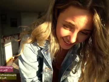 webcam girl bloomyogi live cam image #655723