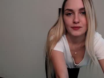 webcam girl bottomless_eyes_ live cam image #1435543