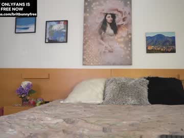 webcam girl camilitasu live cam image #5474425