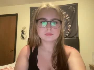 webcam girl sarahmartin420 live cam image #4744099