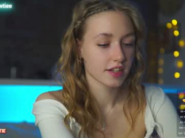 webcam girl _taylor_swift live cam image #3693076