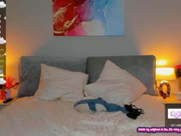 webcam girl your__voice live cam image #2657921