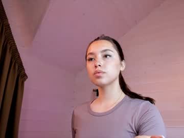 webcam girl darling_kira live cam image #2654268