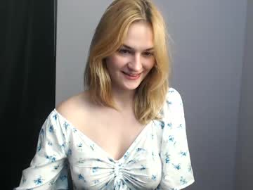 webcam girl tara_mony live cam image #1809585