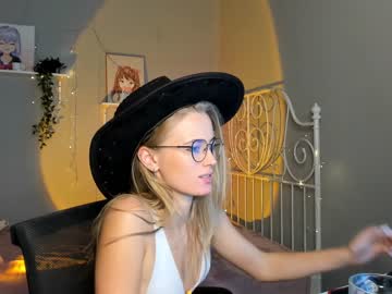 webcam girl linellali live cam image #2534582