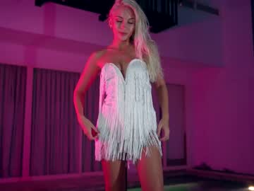 webcam girl artmosphera live cam image #4277205