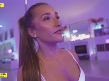 webcam girl hannahjames710 live cam image #5702207