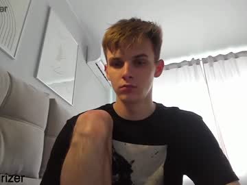 webcam man horny_jerk_roy_prick2001 live cam image #1806697