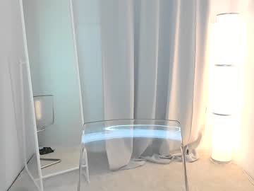webcam girl y_u_m_i_k_a live cam image #2558419