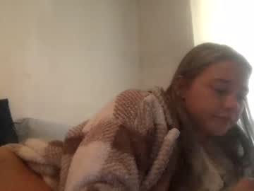 webcam girl blondee18 live cam image #4993386