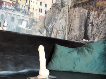 webcam girl school_and_sex live cam image #5821437