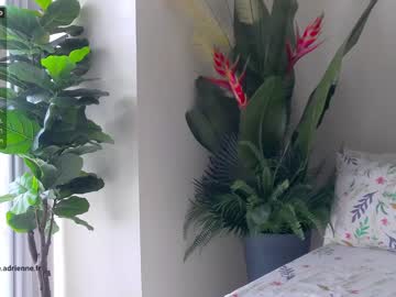 webcam girl belle_adrienne live cam image #1972319