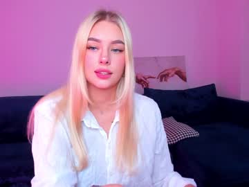 webcam girl 8a8y_nura live cam image #2022678