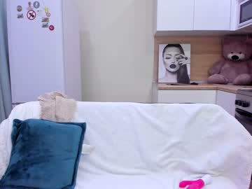 webcam girl yana_squrel_22 live cam image #659107