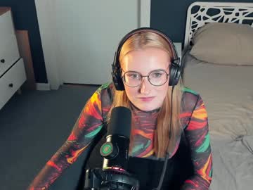 webcam girl mind_of_heart live cam image #7033781