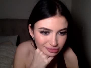 webcam girl lylahgrey live cam image #7078400