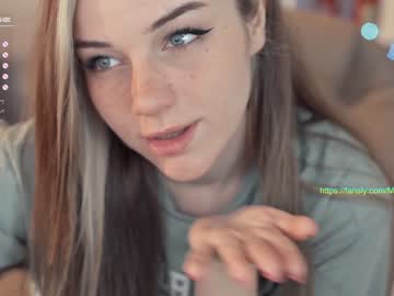 webcam girl mia_milagros live cam image #2057111