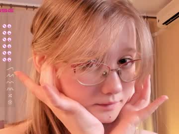 webcam girl bettybarnett live cam image #4571799