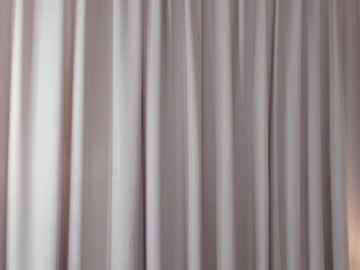 webcam girl peek_in_my_window live cam image #6924834