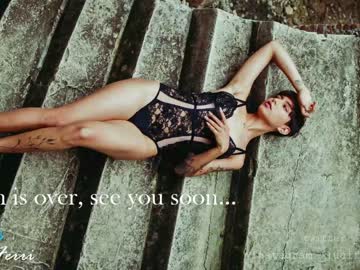 webcam girl lucia_ferri live cam image #2073009