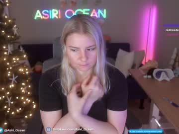 webcam girl asiri_ocean live cam image #5951042