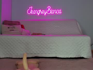 webcam girl jeangreybianca live cam image #3625602