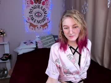 webcam girl lanadelmaar live cam image #3659477