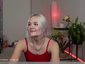 webcam girl petitebrat live cam image #6104174