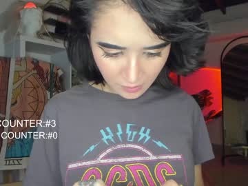 webcam girl lonelly_lolly98 live cam image #6092247