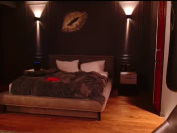 webcam girl bitter_moon live cam image #4420882