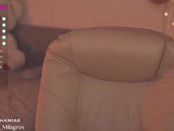 webcam girl mia_milagros live cam image #5027990